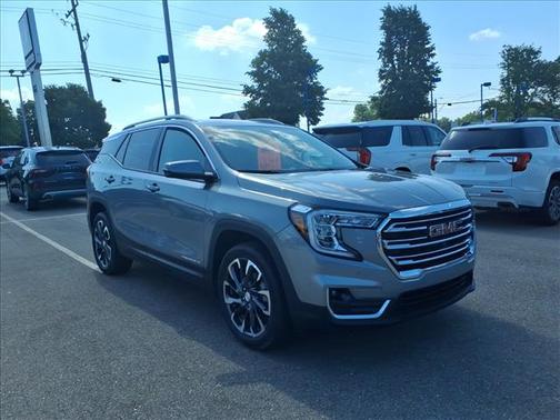 Sterling Metallic 2023 GMC Terrain SLT