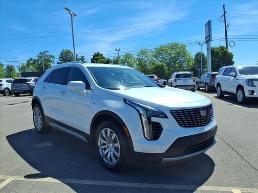 Crystal White Tricoat 2023 Cadillac XT4 Premium Luxury