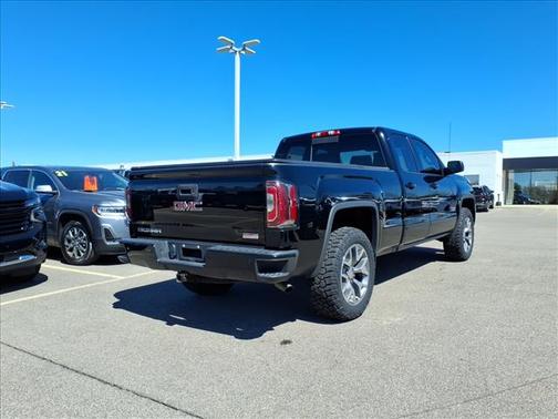 Onyx Black 2018 GMC Sierra 1500 SLT