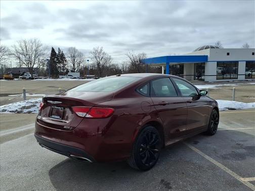 2016 Chrysler 200 S