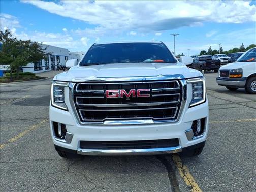 Summit White 2023 GMC Yukon SLT