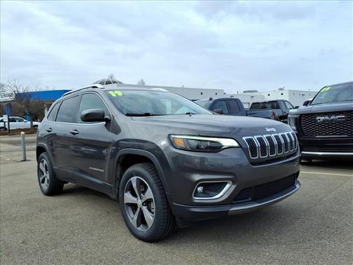 Granite Crystal Clearcoat Metallic 2019 Jeep Cherokee Limited