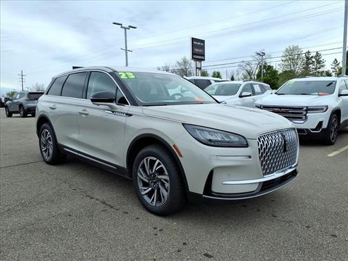 Pearl Metallic 2023 Lincoln Corsair Standard