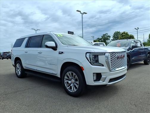 White Frost Tricoat 2023 GMC Yukon XL Denali