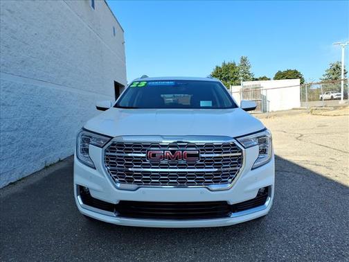 2023 GMC Terrain Denali