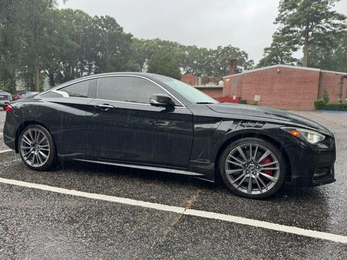 2017 INFINITI Q60 3.0t Red Sport 400