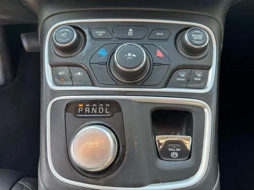 2017 Chrysler 200 Limited