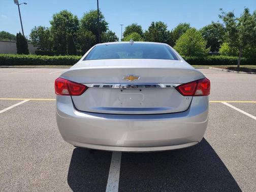 Silver Ice Metallic 2019 Chevrolet Impala 1LT