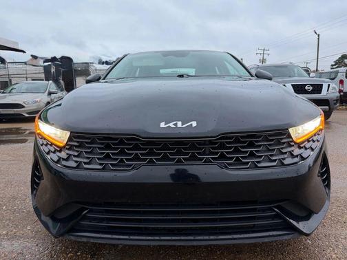 2022 Kia K5 LXS Sedan 4D