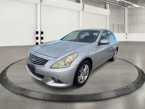 2010 INFINITI G37x Base