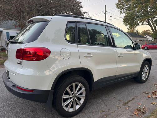 2018 Volkswagen Tiguan Limited 2.0T 4MOTION