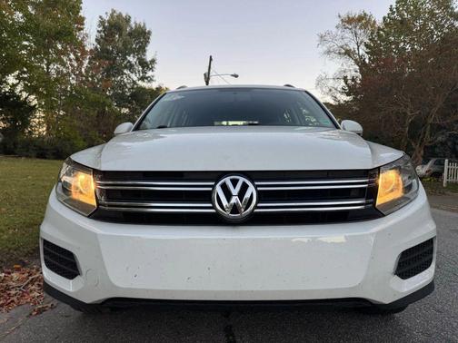 2018 Volkswagen Tiguan Limited 2.0T 4MOTION