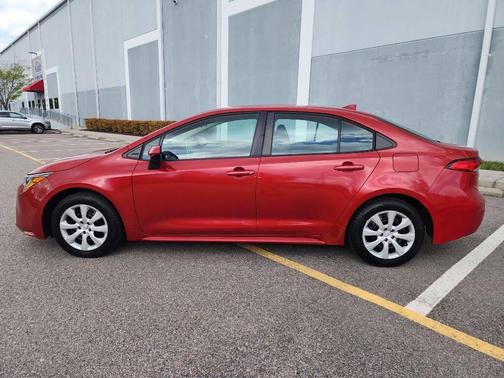 Barcelona Red Metallic 2021 Toyota Corolla LE