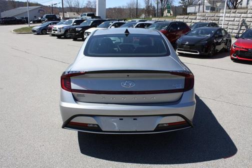 2021 Hyundai SONATA Hybrid Blue