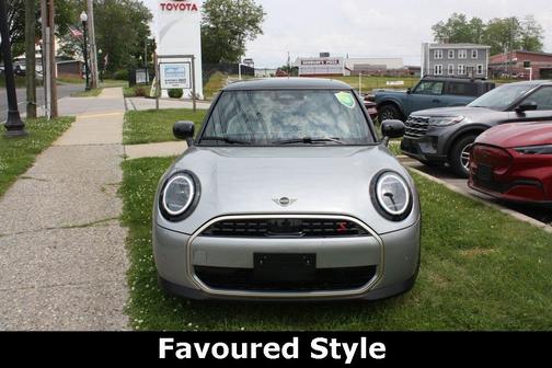 2025 MINI Hardtop SIGNATURE
