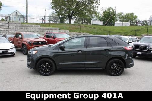 2022 Ford Edge ST