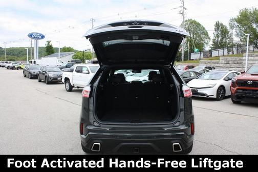 2022 Ford Edge ST