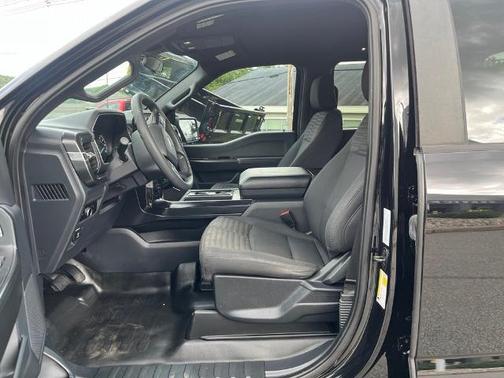 AGATE BLACK METALLIC 2023 Ford F-150 XL