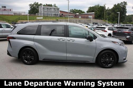 2024 Toyota Sienna XSE 7 Passenger