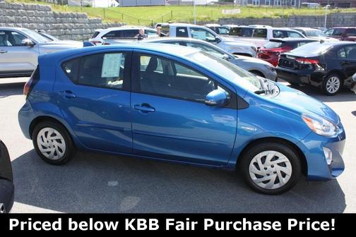 2016 Toyota Prius c Three