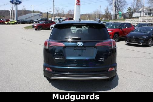 2018 Toyota RAV4 Hybrid LE