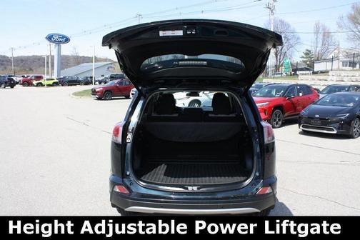2018 Toyota RAV4 Hybrid LE