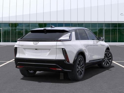 2025 Cadillac LYRIQ Sport