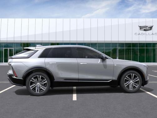 2025 Cadillac LYRIQ Luxury