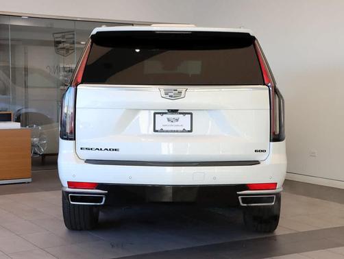 2022 Cadillac Escalade ESV Premium Luxury