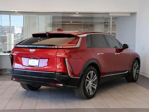 2024 Cadillac LYRIQ Luxury