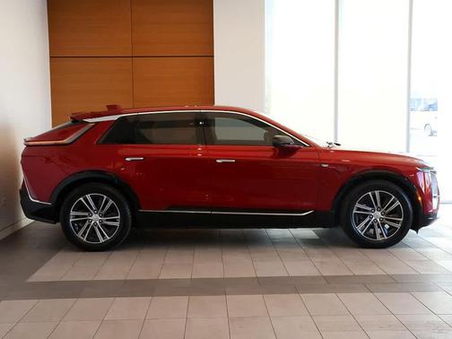 2024 Cadillac LYRIQ Luxury