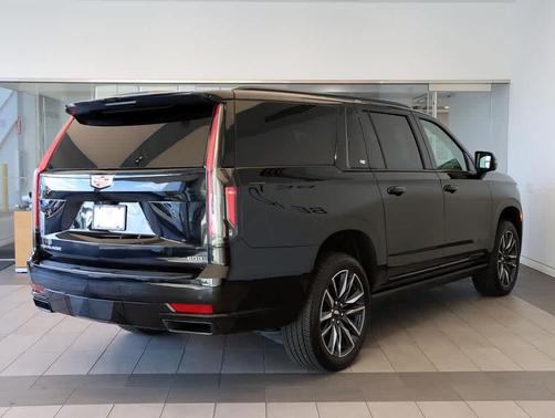 2022 Cadillac Escalade ESV Sport Platinum