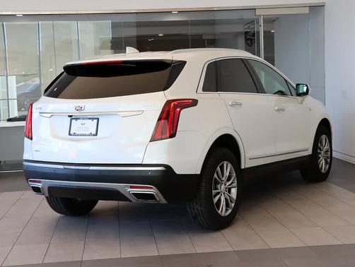 2022 Cadillac XT5 Premium Luxury