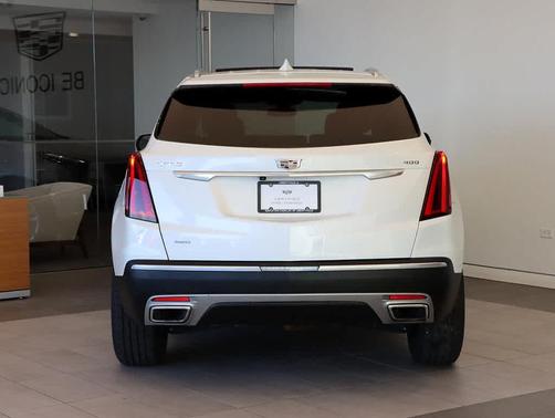 2022 Cadillac XT5 Premium Luxury