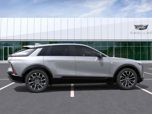 2025 Cadillac LYRIQ Sport