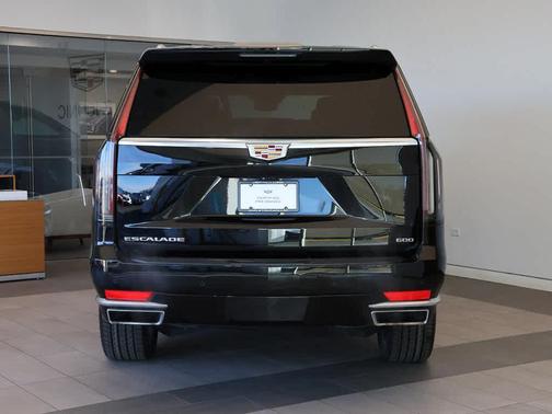 2022 Cadillac Escalade ESV Premium Luxury
