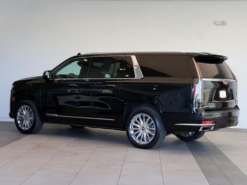2022 Cadillac Escalade ESV Premium Luxury