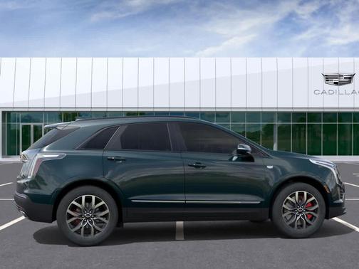 2025 Cadillac XT5 Sport