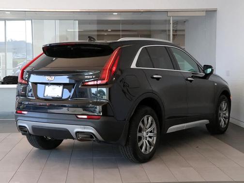 2020 Cadillac XT4 Premium Luxury