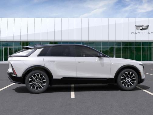 2025 Cadillac LYRIQ Sport