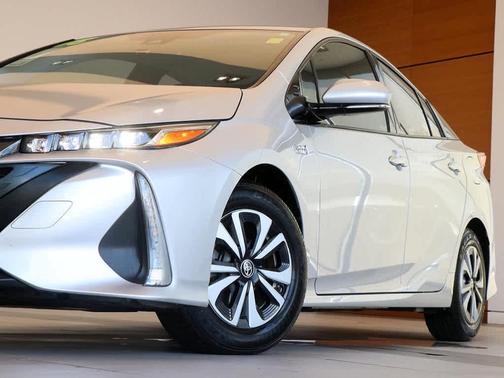 2018 Toyota Prius Prime Plus
