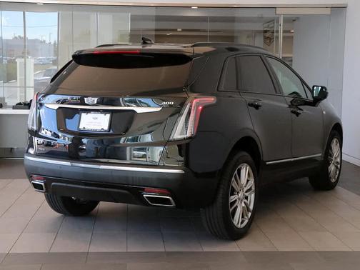 2022 Cadillac XT5 Sport