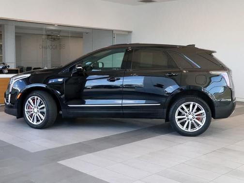 2022 Cadillac XT5 Sport