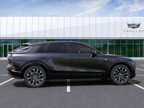 2025 Cadillac LYRIQ Sport