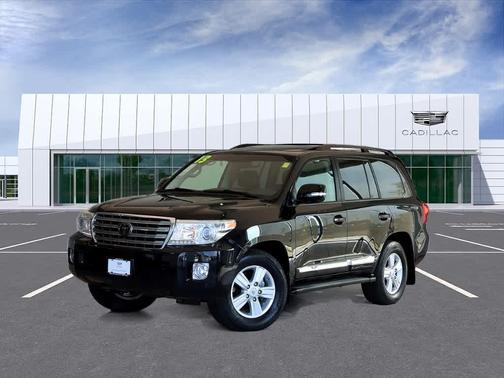 2013 Toyota Land Cruiser V8
