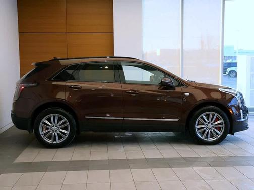 2023 Cadillac XT5 Sport
