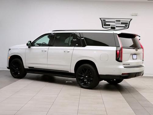 2021 Cadillac Escalade ESV Sport Platinum