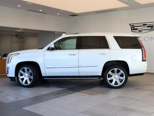 2018 Cadillac Escalade Luxury
