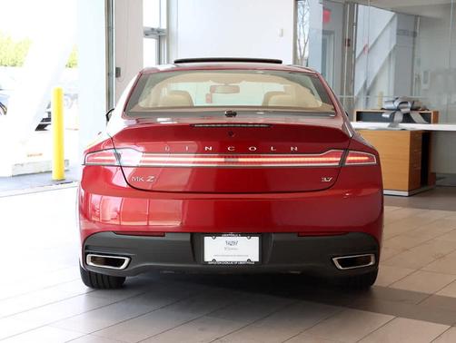 2015 Lincoln MKZ Base