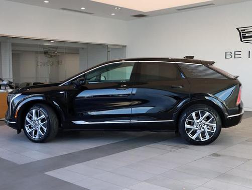 2025 Cadillac OPTIQ Luxury